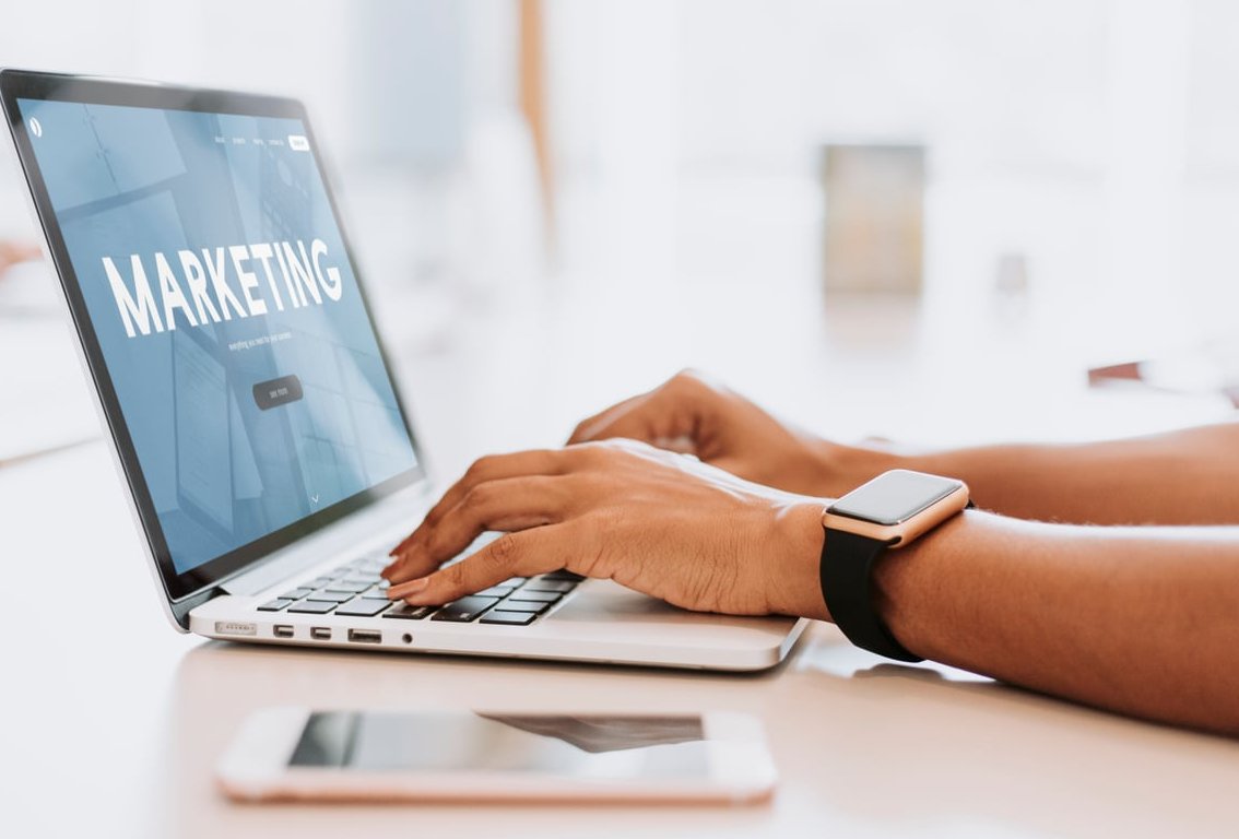content marketing workflow desk