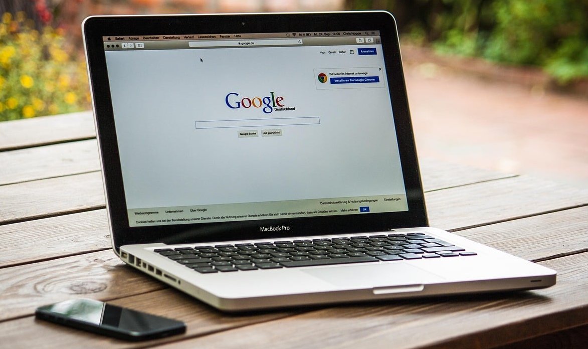 google ads laptop screen